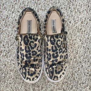 Steve Madden Slip-Ons Size 9 Cheetah